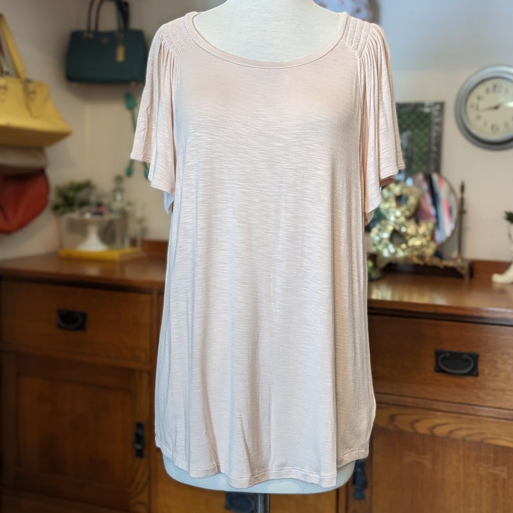 Old Navy Shell Pink Top with Smocked Detail & Flutter Sleeve Size L Large
